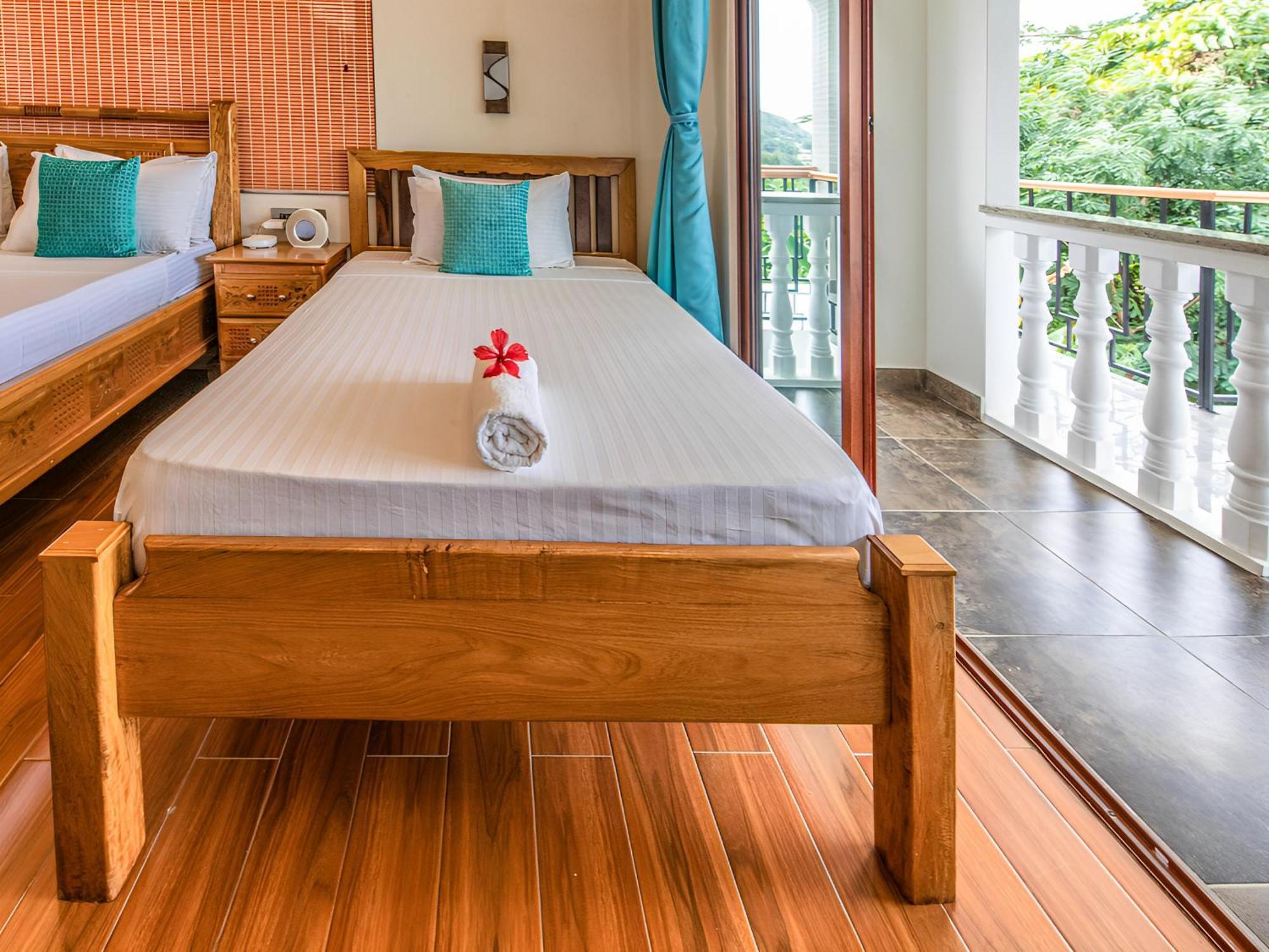 Maison D'Aaryan Anse aux Pins エクステリア 写真